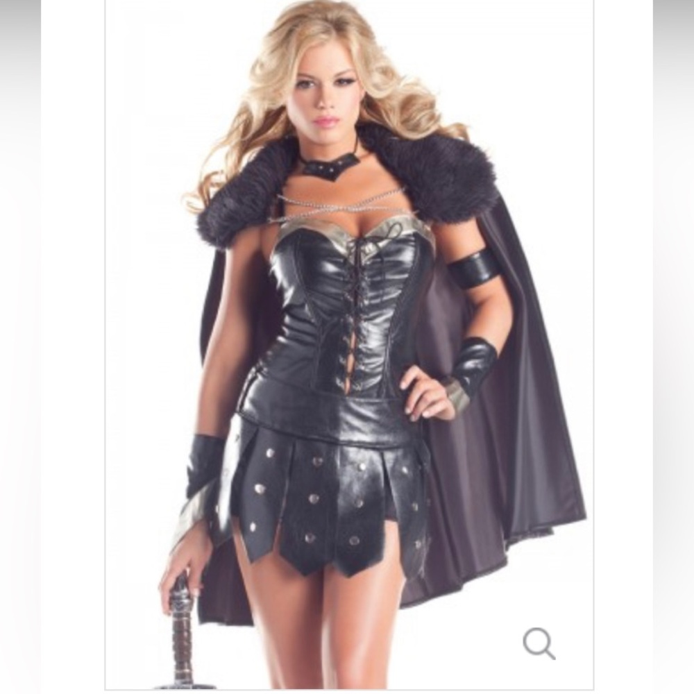 Be wicked/  Lingerie  warrior princess custome
